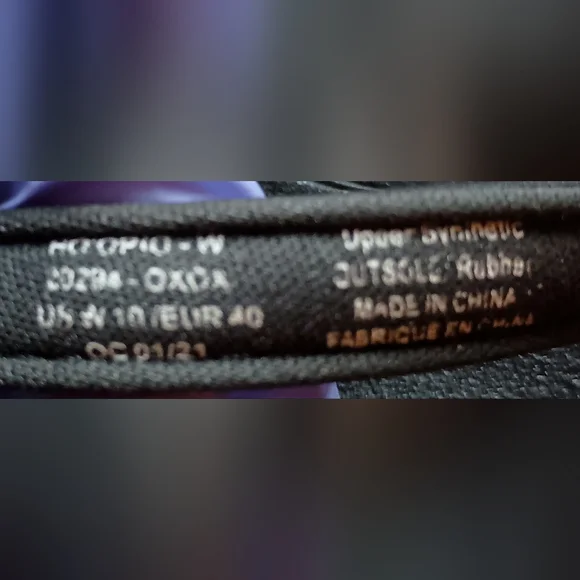 Women's Black OluKai 10/EUR 40 Thong Flip Flop Sandals - Picture 5 of 5